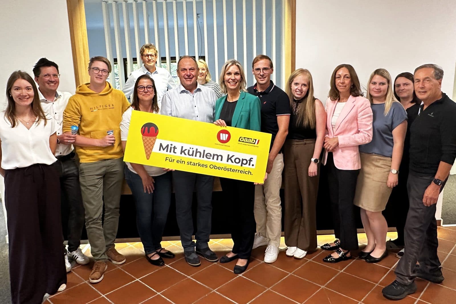 Wirtschaftsbund und ÖAAB Lichtenberg bei der Eis-Aktion 2026